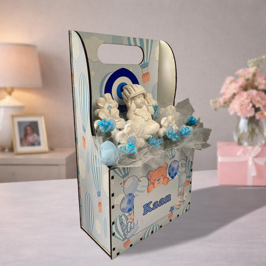 Minik Melek Erkek Bebek Çiçek Sepeti