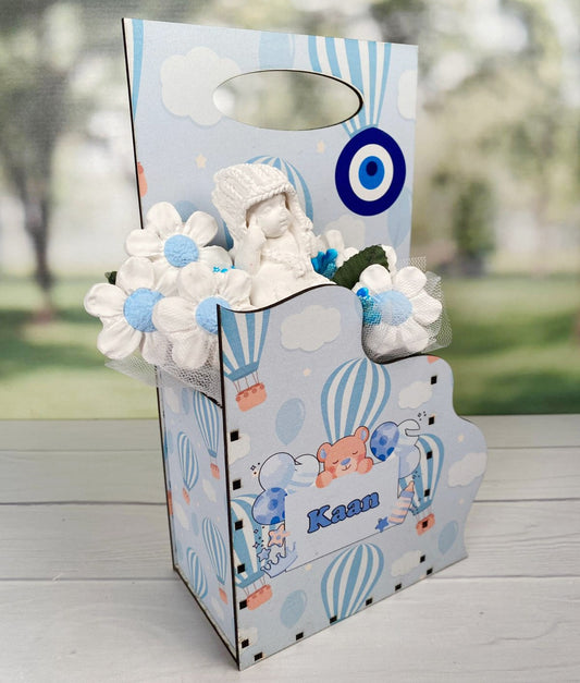 Minik Melek Erkek Bebek Çiçek Sepeti